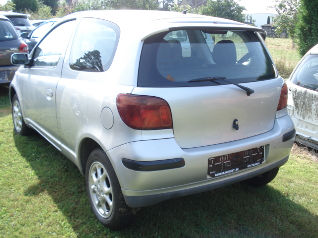 Toyota YARIS 3 portes 1000 linéa luna