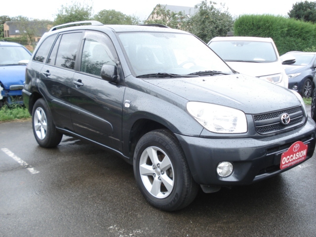 Toyota RAV4 2WD 5 portes 1800cc