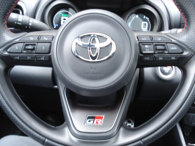 Toyota YARIS GR *HYBRIDE*