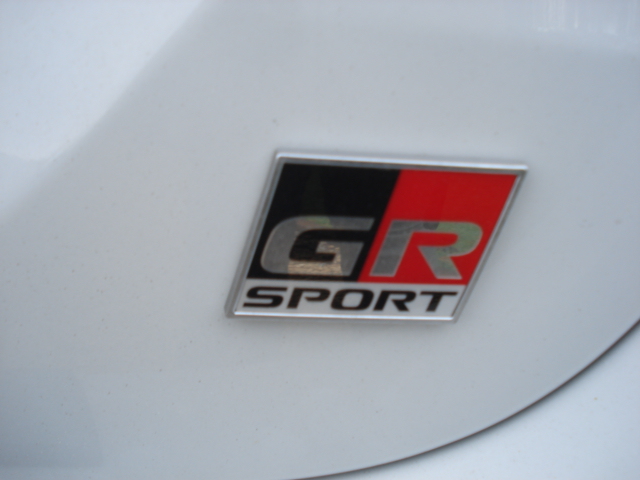 Toyota YARIS GR *HYBRIDE*